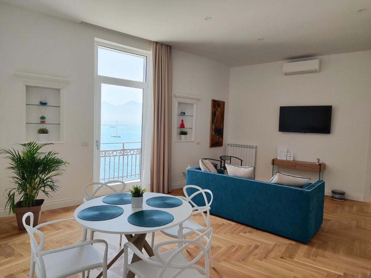 Santa Lucia Luxury Apartment Neapel Exteriör bild