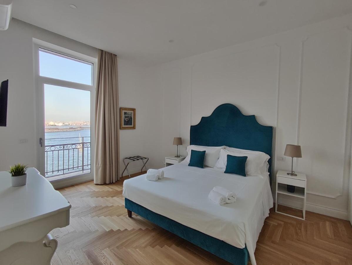 Santa Lucia Luxury Apartment Neapel Exteriör bild